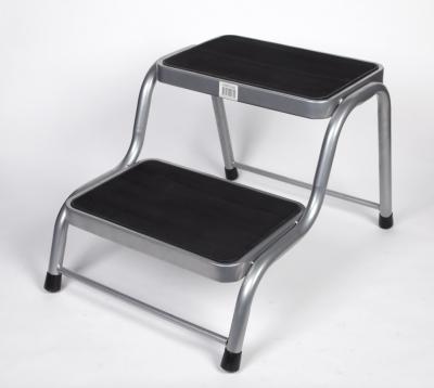 Doppeltrittstufe, Stahlgestell mit rutschfestem Tritt 