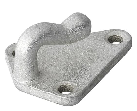 Dreilochhaken für Planen und Netze Guss / Zink-Nickel beschichtet, L= 56 mm / B= 45 mm, 3 mm Platte, Lochabstand Breite: 28 mm, Lochabstand Länge: 40 mm, Lochgrösse Ø 6 mm